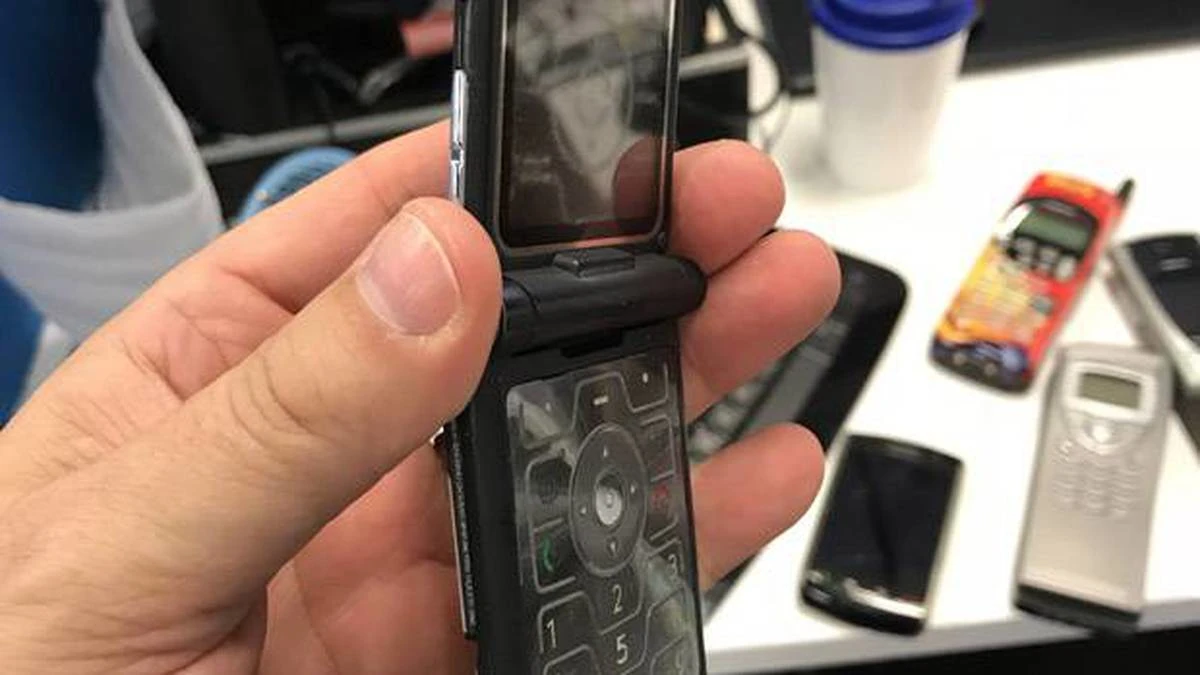 2g mobile device 2g mobile device