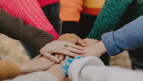 Let AI Overcoming the Challenge of Drawing Realistic Hands